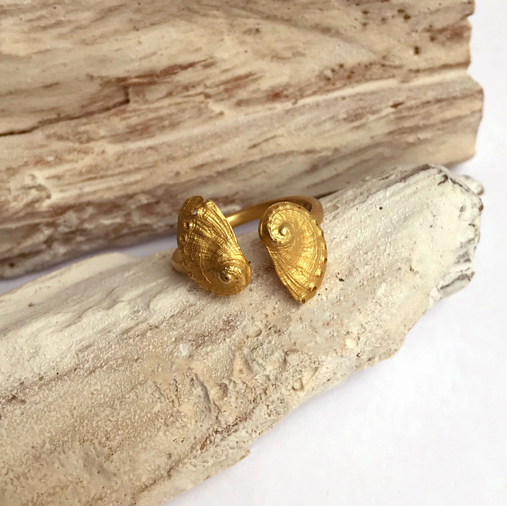Aphrodite Gold Ring